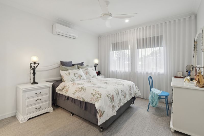 Light-Filled Living – Elegant Three Bedroom Home