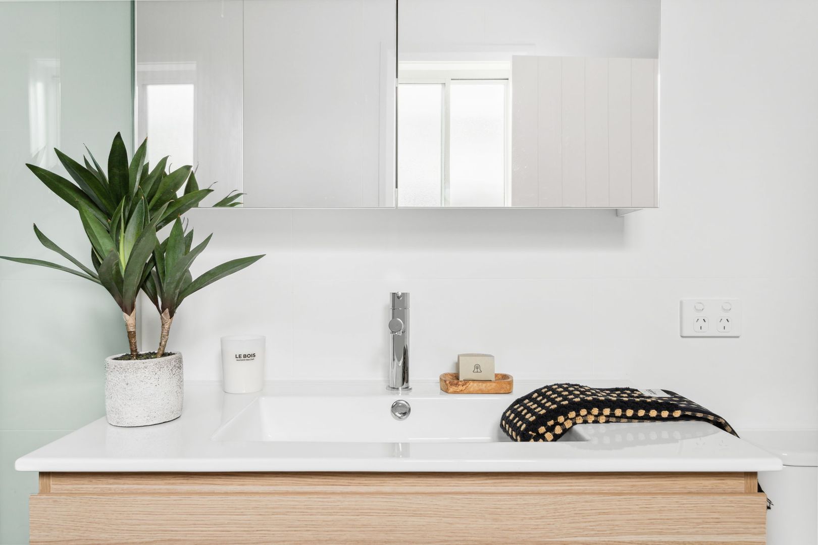 Clifton Yamba |Strawberry Fields | 2 bedroom home | Site #86 - Ready for Spring!