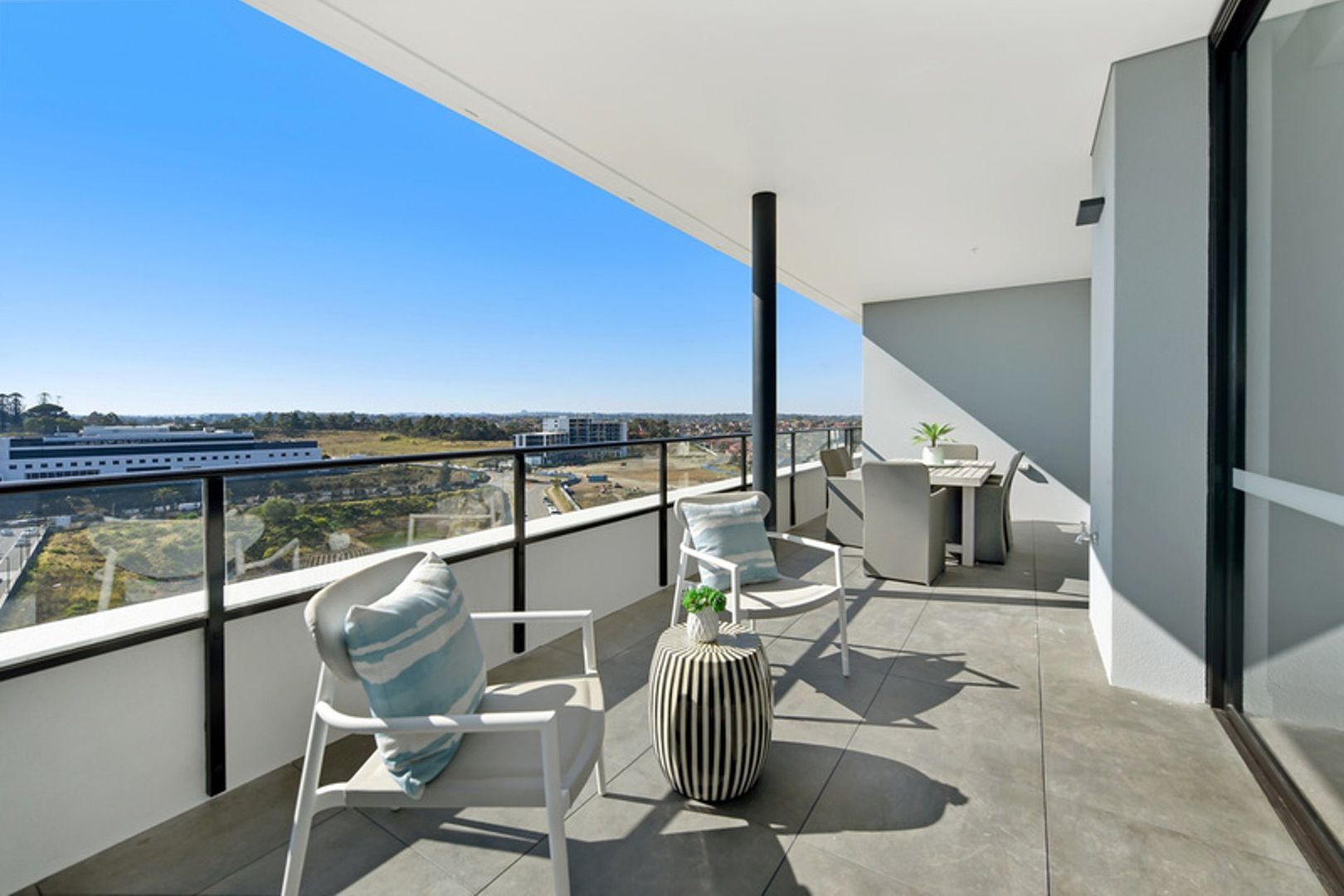 Two-bedroom apartment with gorgeous views