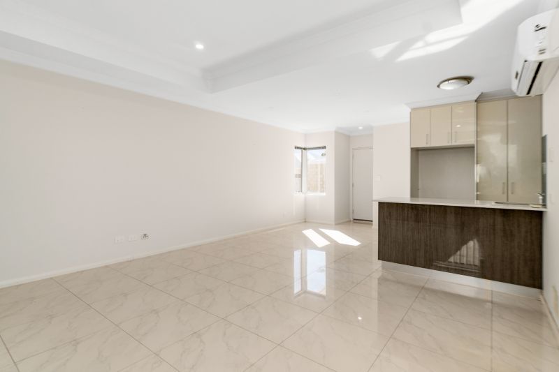 Ticking All Boxes: Location, Modern, Spacious & NO STRATA