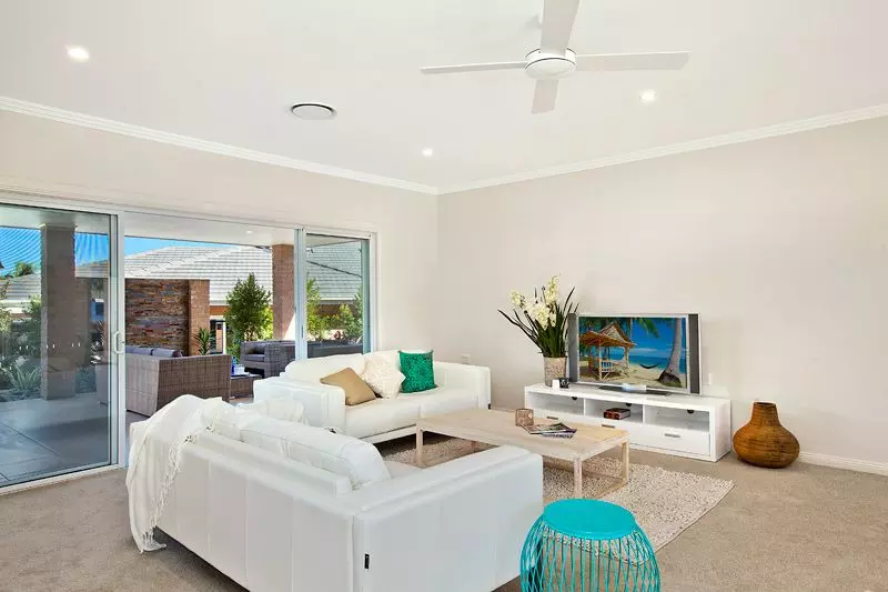 For those wishing the height of luxury…. The Lady Elliot is a must see!