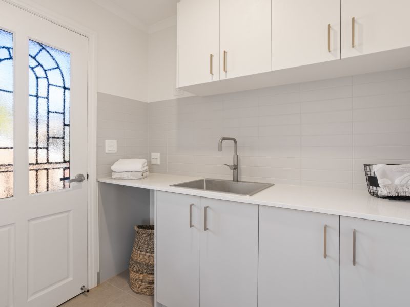 DEPOSIT TAKEN - Contemporary First Floor Unit with Tanti Creek Reserve views