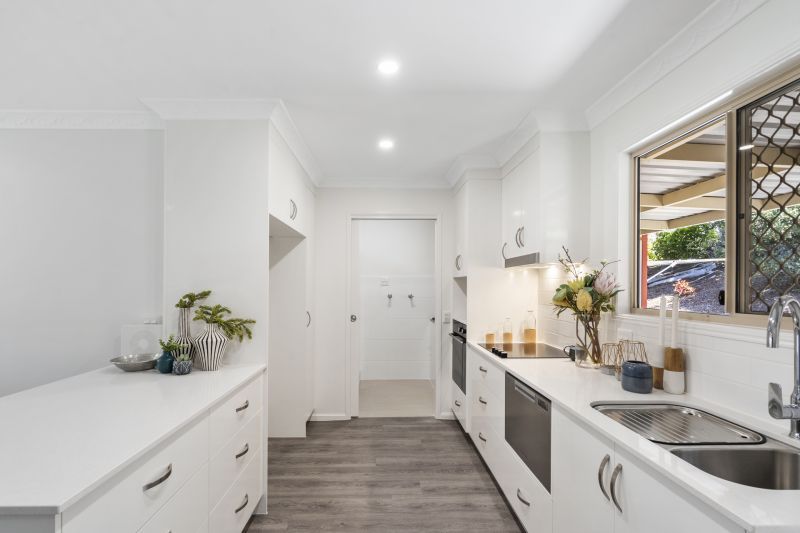 2-bedroom villa with single lock-up garage