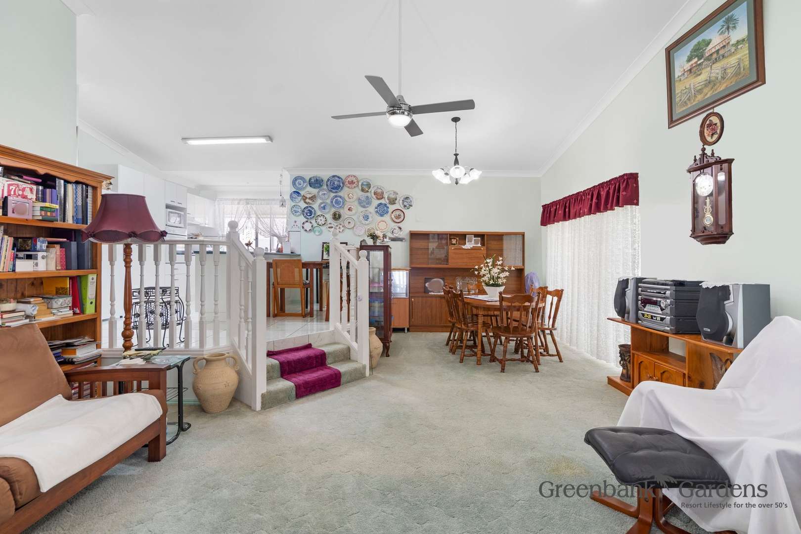 Beautiful 3-bedroom Home - GREENBANK GARDENS