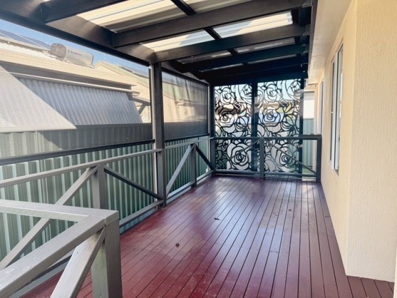 Offers over $670,000 welcome!