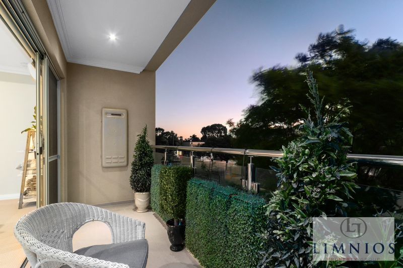 Super spacious, lock and leave Urban living