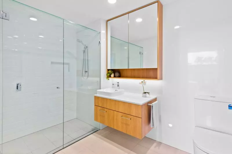 South-facing apartment with stunning Burleigh Golf Course views