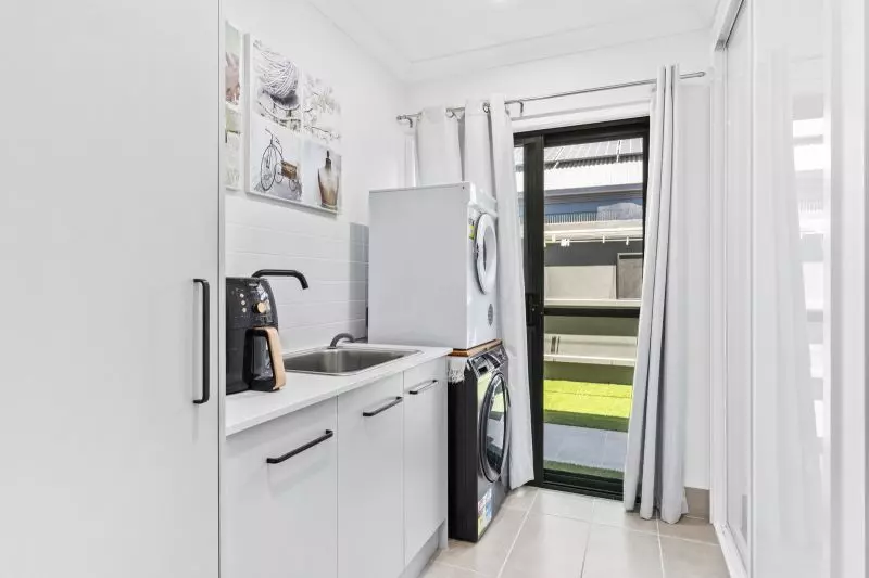 Site 100 - Established Lillydale