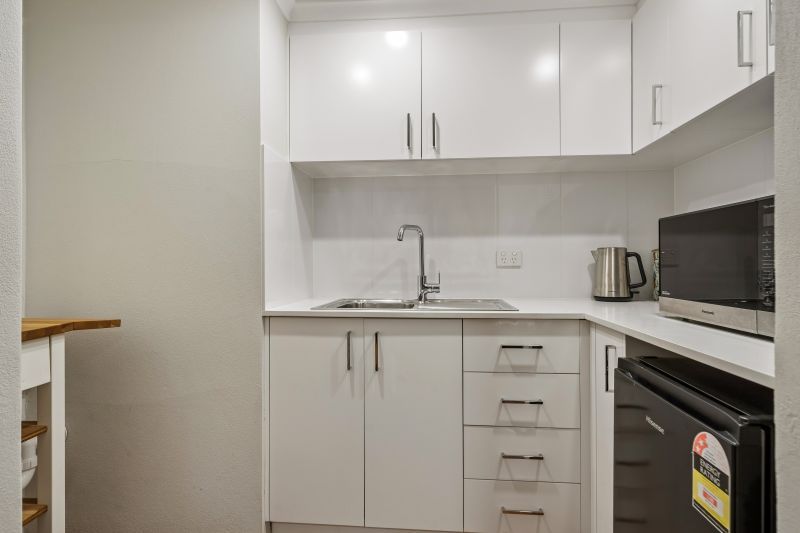 Ready to move in Serviced Apartment in the beautiful Northern Beaches