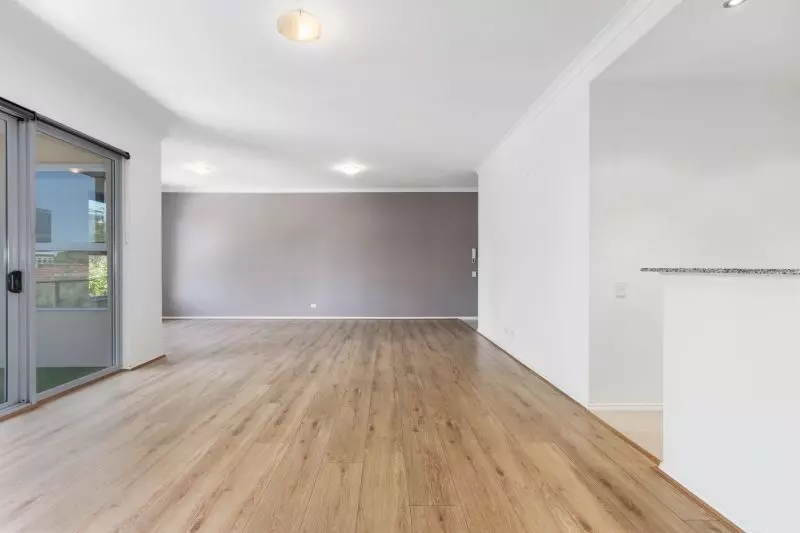 Stunning Views, Central Living!