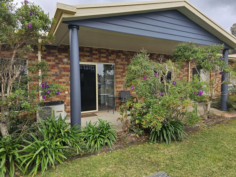 South facing Refurbished Apartment with Chef prepared Meals and Apartment Cleaning included