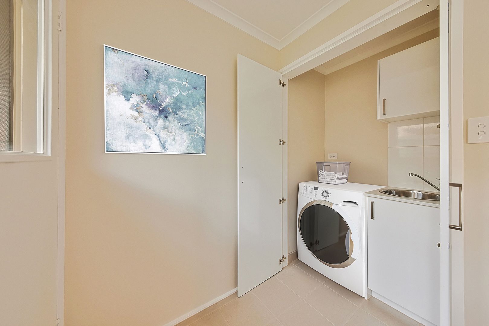 Fully Renovated Chesterville Unit for sale! 