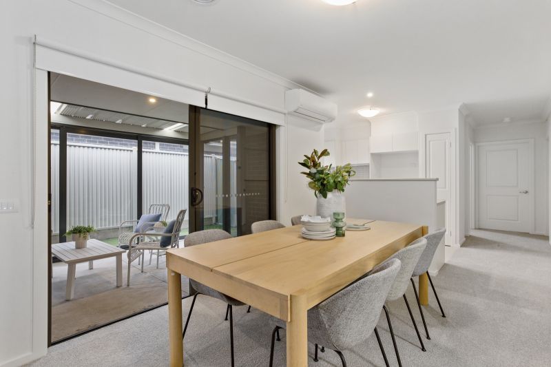 163/236-238 Waterview Boulevard, Craigeburn