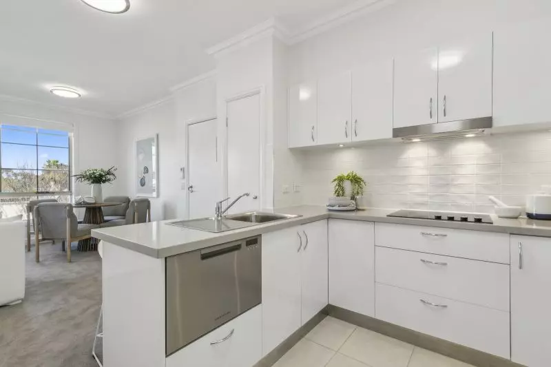 Spacious and bright two-bedroom apartment