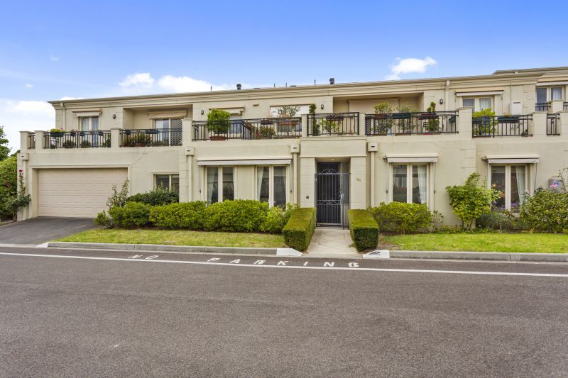 Discover Luxury Retirement Living at Cameron Close Village