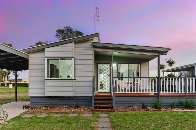 Brand New Home in Lifestyle Estate!