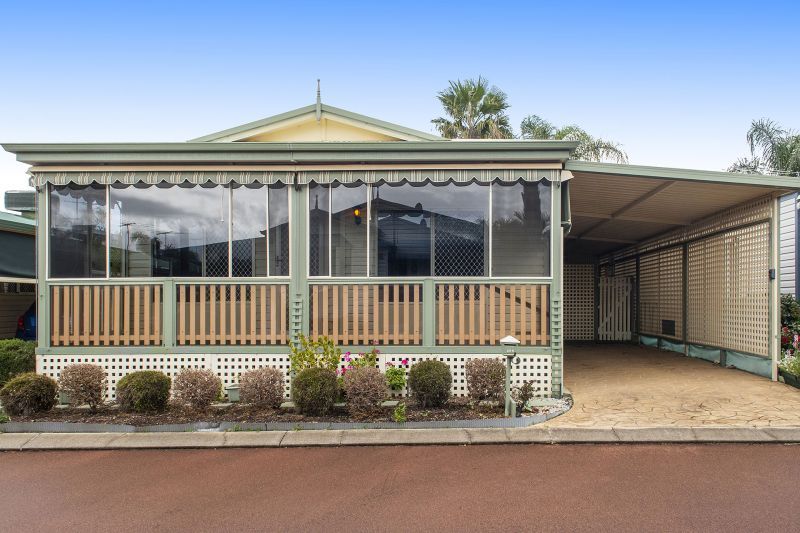 Riverside Gardens - Site 225 Under Offer