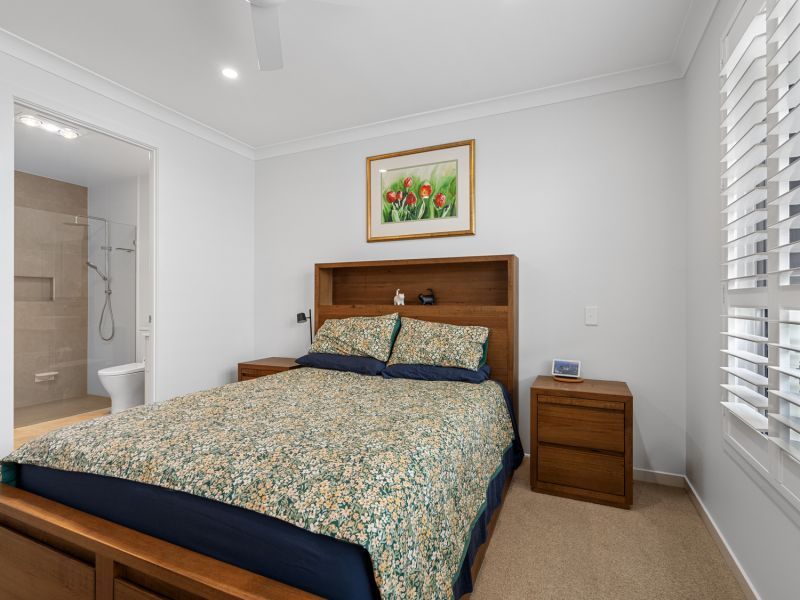 Prime Corner Location - Private Outlook to Nature