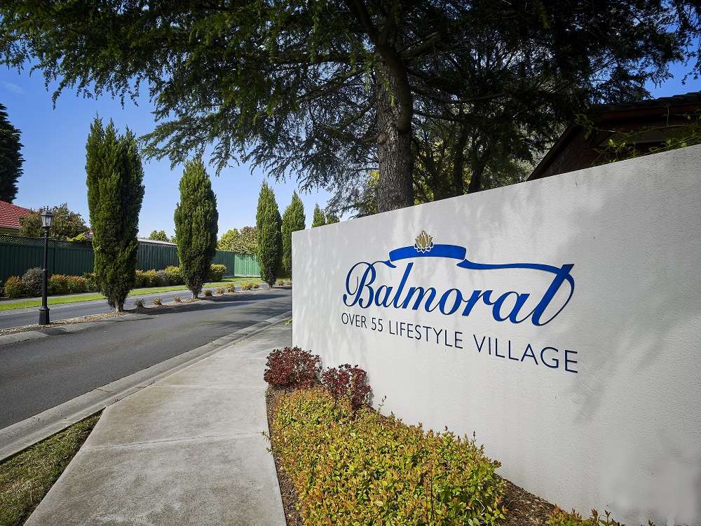 12 - 2 Bedroom + Garage 