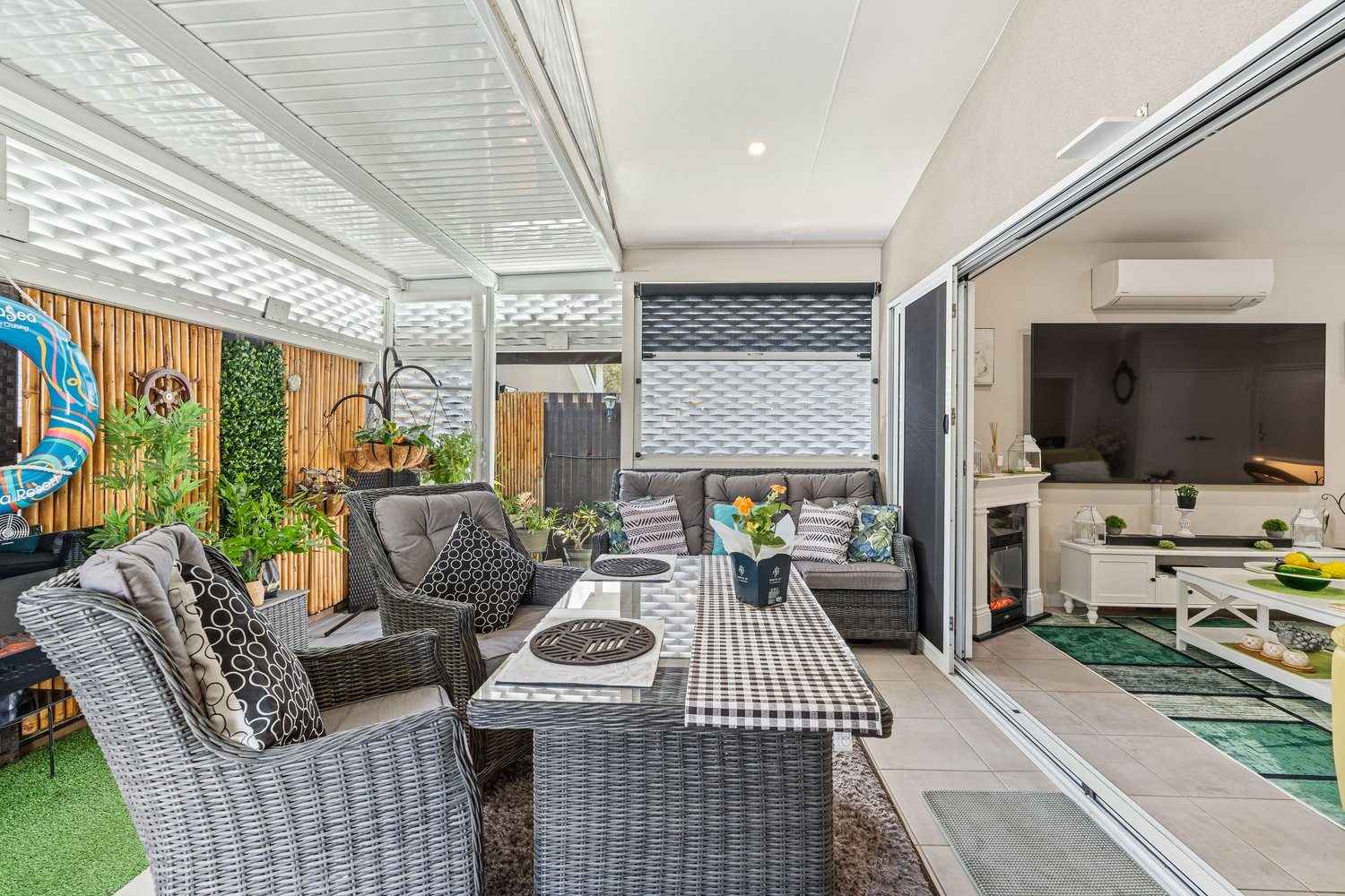Stunning Alfresco, Stylish Living