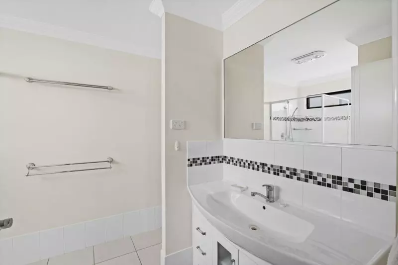 Spacious Updated Queenslander