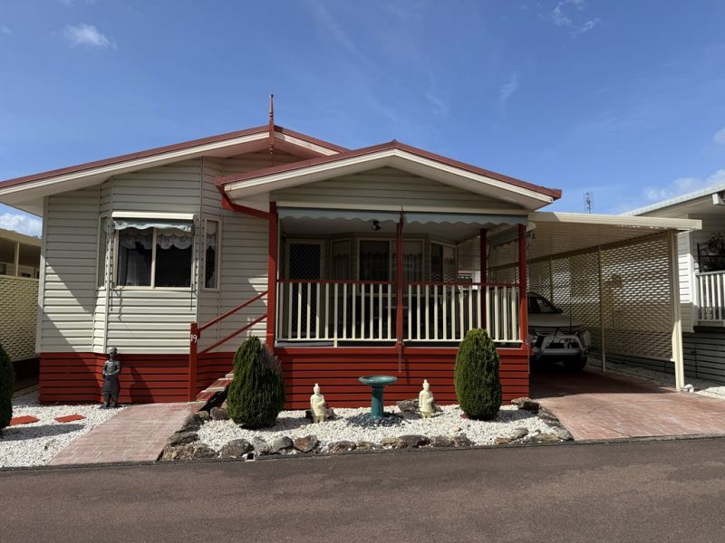 Stunning lake views from the front door