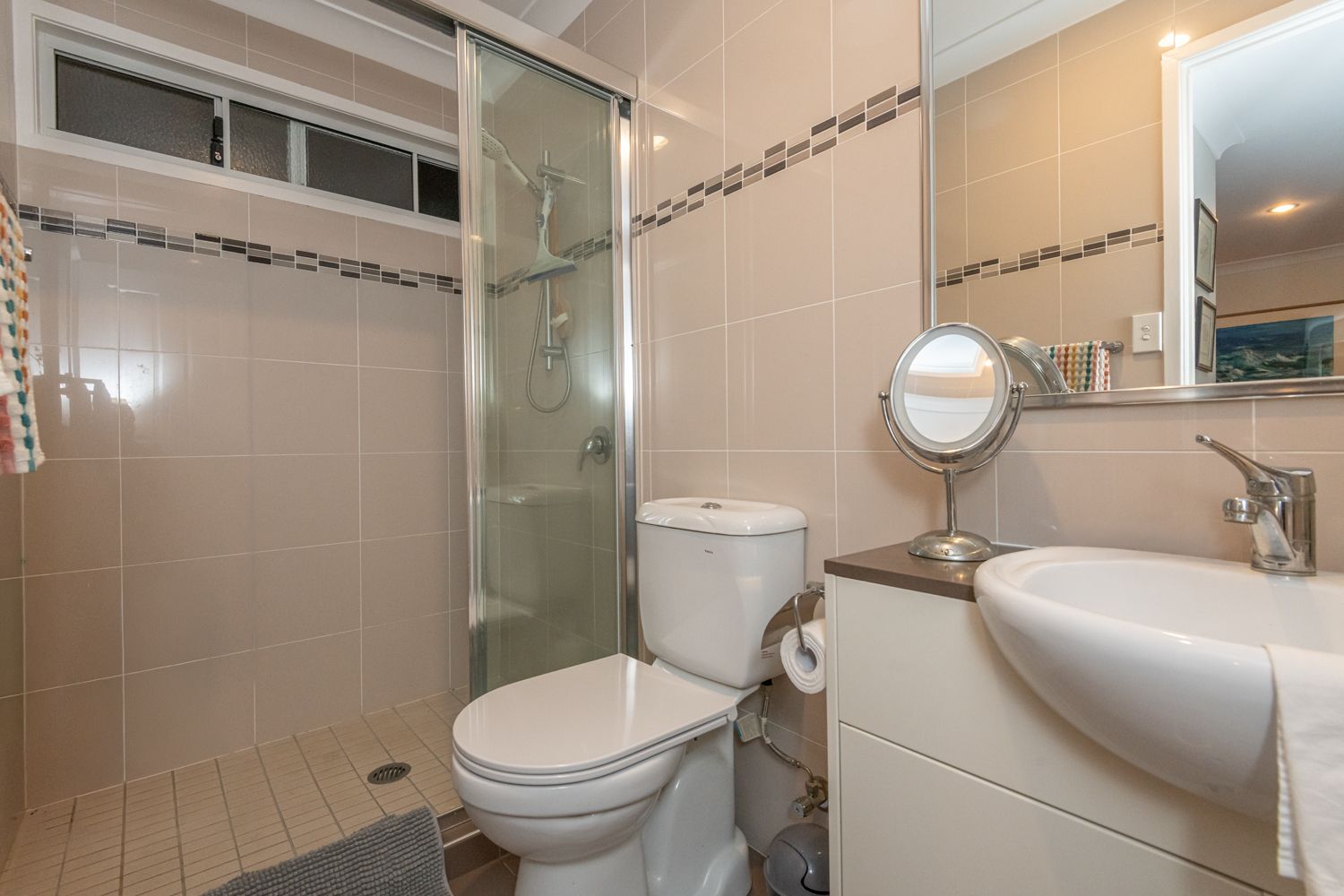 Cosy, Charming & Perfectly Positioned 