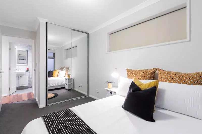 Fantastic Inner City Contemporary Lifestyle!