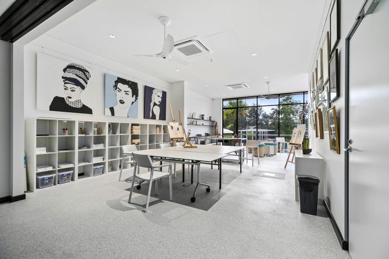 Exquisite Lakeside Property