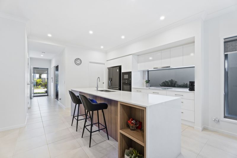 Site 365 - Established Berwick H6