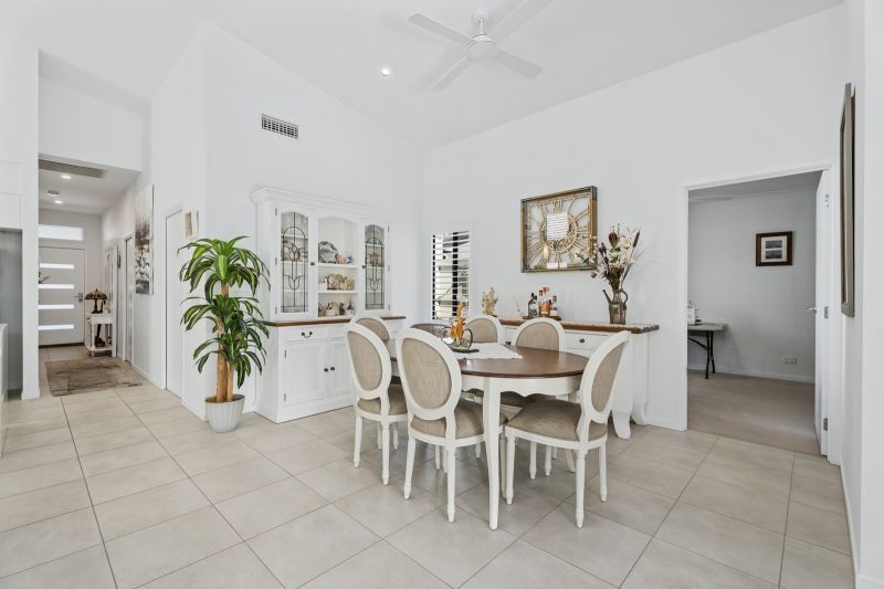 Site 82 - Established Heron