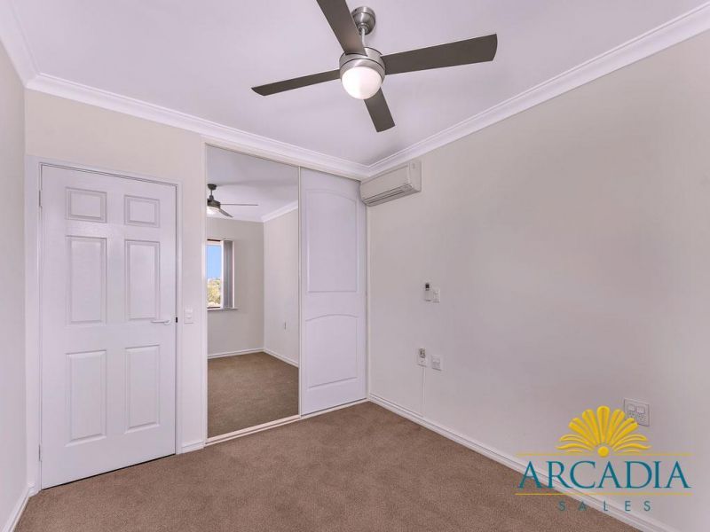 Arcadia Waters Bicton - Views, Views & More Views...