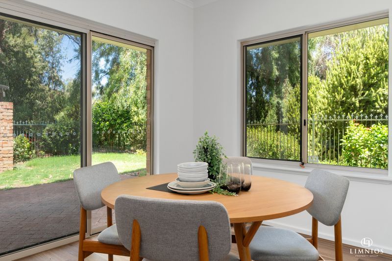 CURRENTLY UNDER OFFER. Fabulous garden apartment!