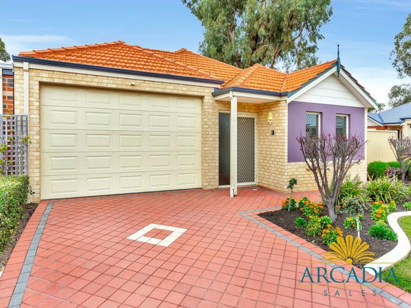 ARCADIA WATERS MANDURAH - Light & Bright, Carol 02 Design