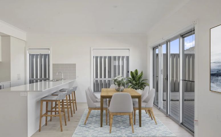 Spacious 3 bed home with outdoor deck and double carport