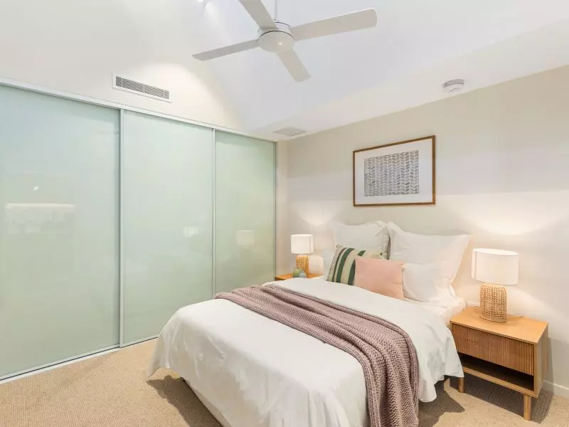 Light, bright and spacious apartment