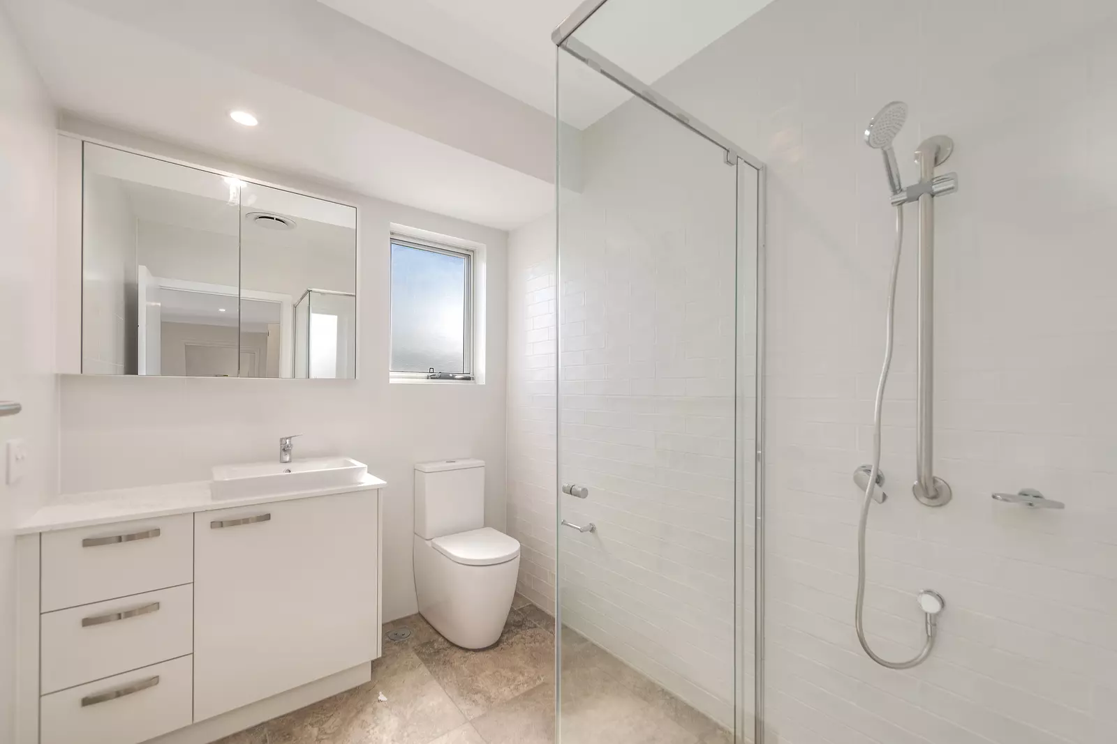 028 Ibis Crescent/33 Shearwater Drive, Shortland, NSW 2307