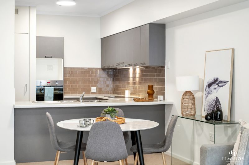 Beautifully presented 1 bedroom ground floor apartment