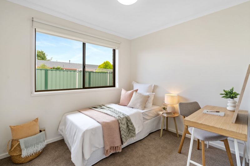 Immaculate 1-Bed + Study - Style Meets Simplicity