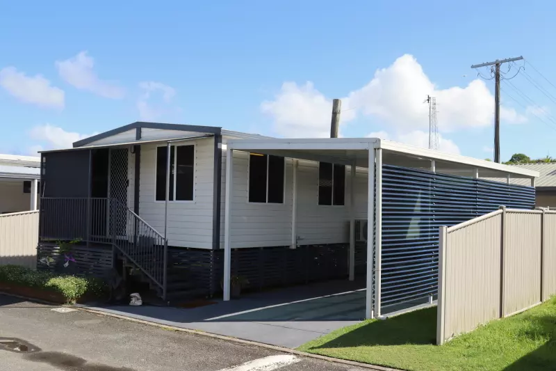 Chinderah Lakes – Over 50’s ‘Pet Friendly’ residential park