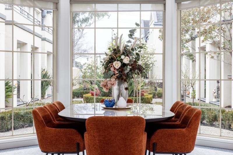 One-bedroom apartment with a large double balcony