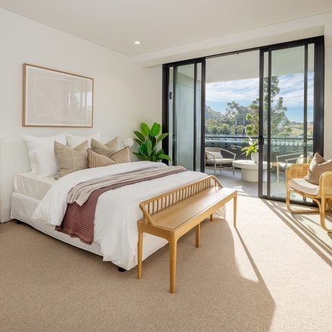 Generous 1-bedroom apartment with your own private balcony