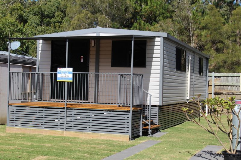 Royal Pacific Residences – Over 50’s ‘Pet Friendly’ residential park.