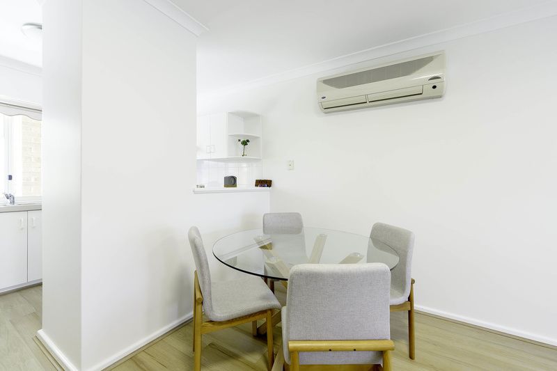 Refreshed Villa with Sunlit Patio and Open-Plan Living