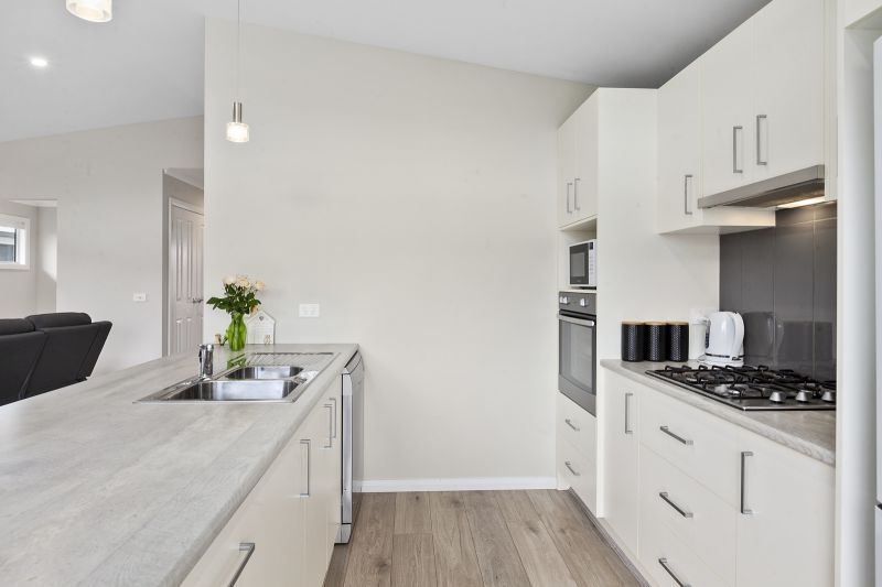 Immaculate Home with Spacious Entertaining Deck!