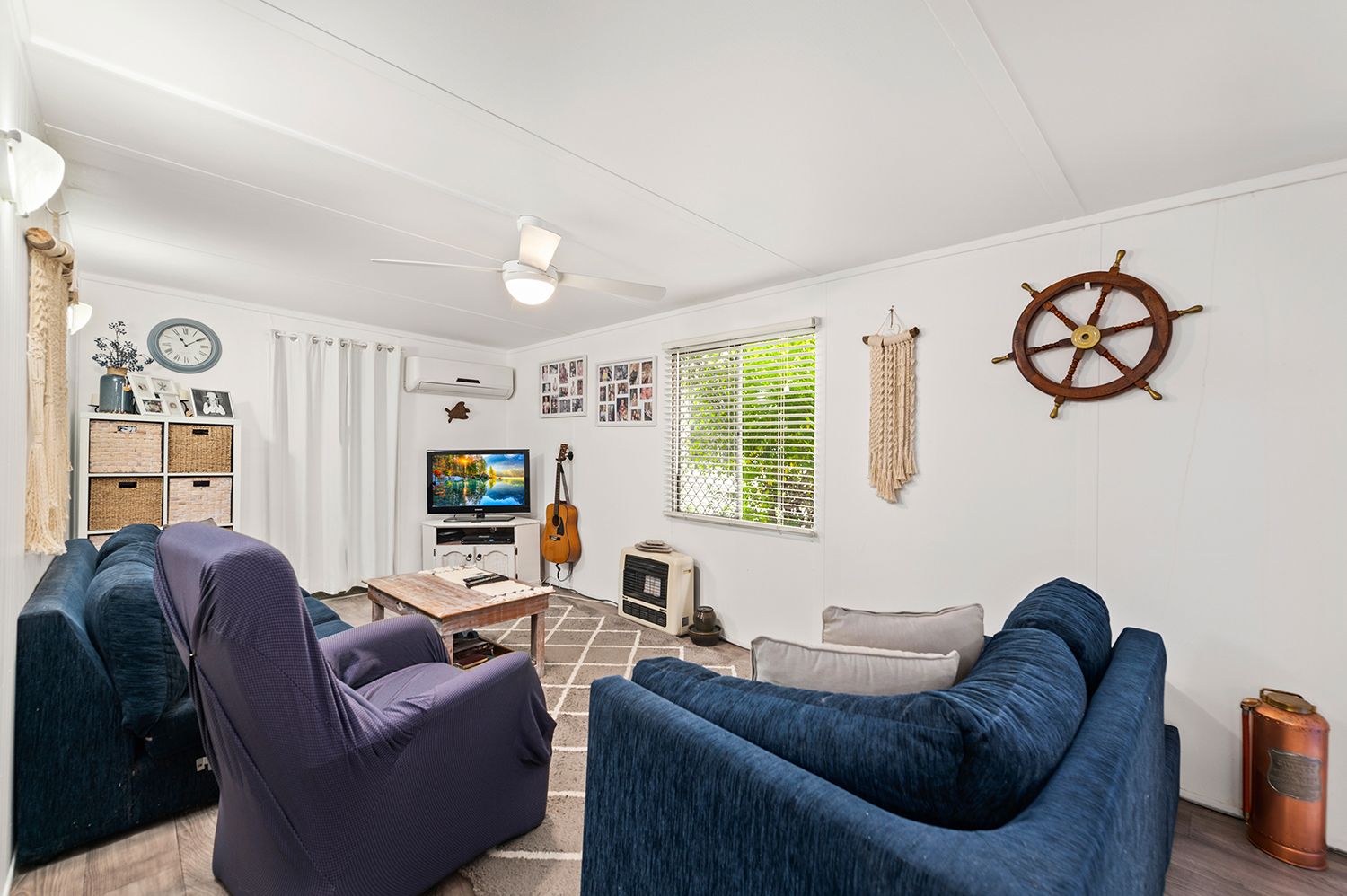 Fabulous Covered Outdoor Living Area - Hampton Style Decore - So Much Space 