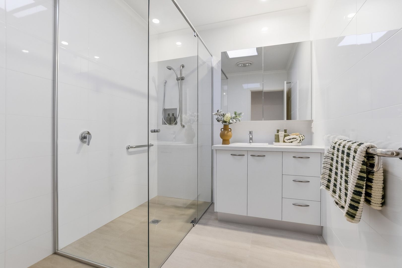 Enjoy park views and privacy in this 2-bedroom villa
