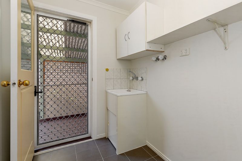 Pet friendly home in welcoming over 55s community