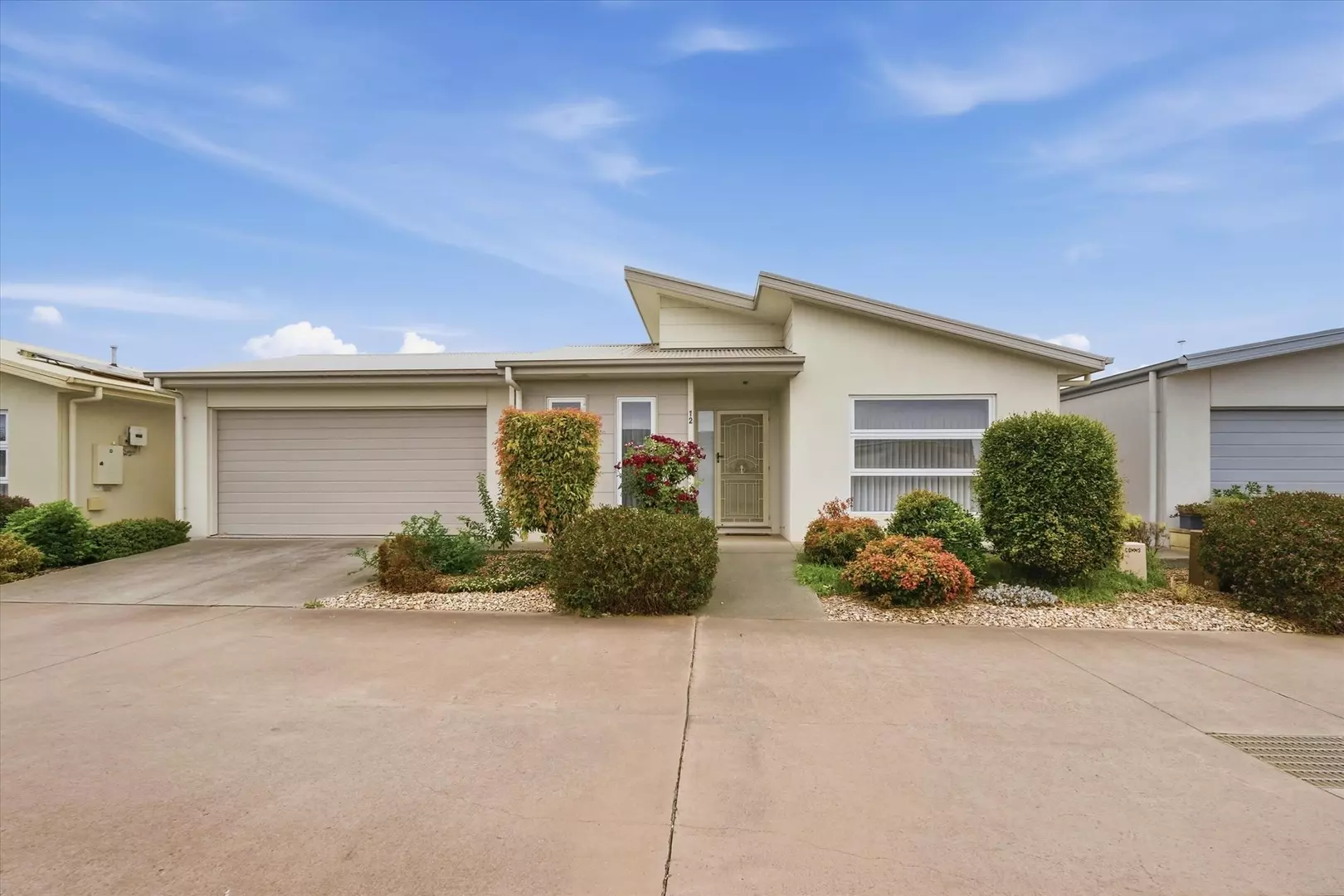 Home 12 Palm Lake Resort Truganina