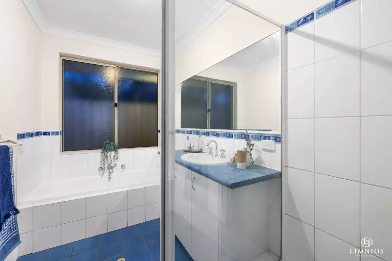 Stylish and Spacious Family Home on a big Land!